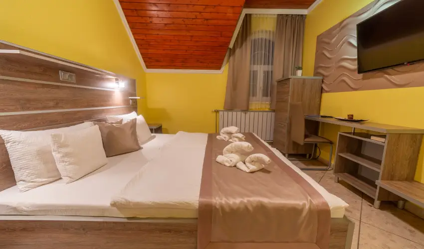 Mrvny Panzi Hajdszoboszl - Nyugdjas kedvezmnyes rak (1 jtl)