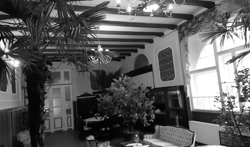 Meller Kastly Villa Csurg - Nyugdjas ajnlat a kastlyban (min. 2 j)