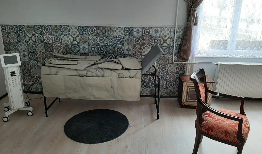 Meller Kastly Villa Csurg - Nyugdjas ajnlat a kastlyban (min. 2 j)