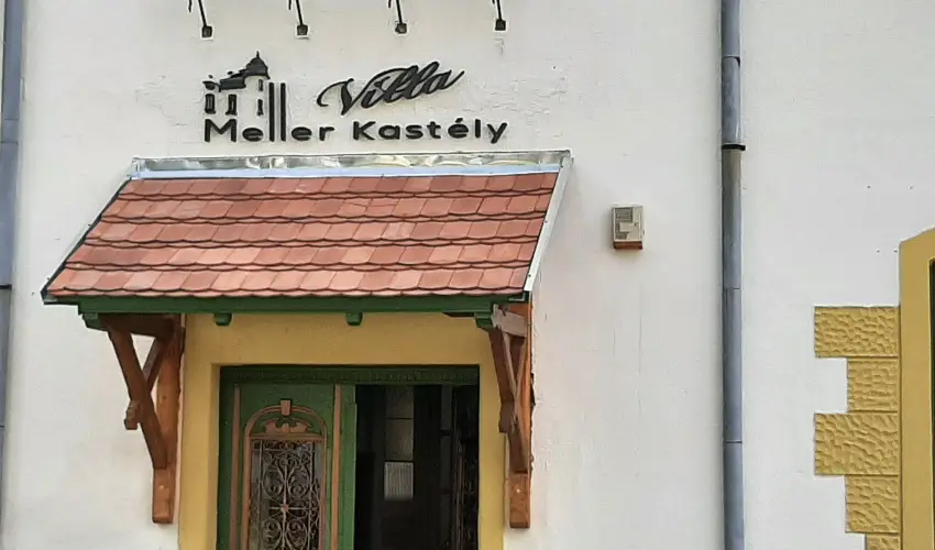 Meller Kastly Villa Csurg - Nyugdjas ajnlat a kastlyban (min. 2 j)