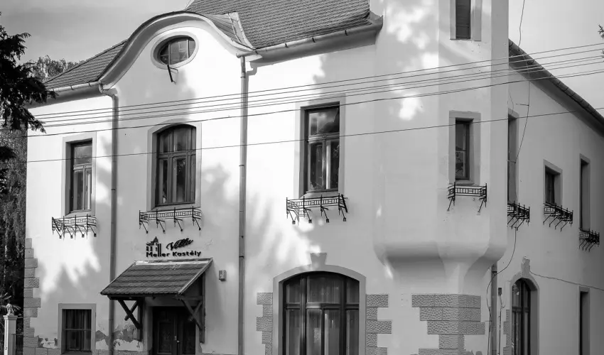 Meller Kastly Villa Csurg - Nyugdjas ajnlat a kastlyban (min. 2 j)