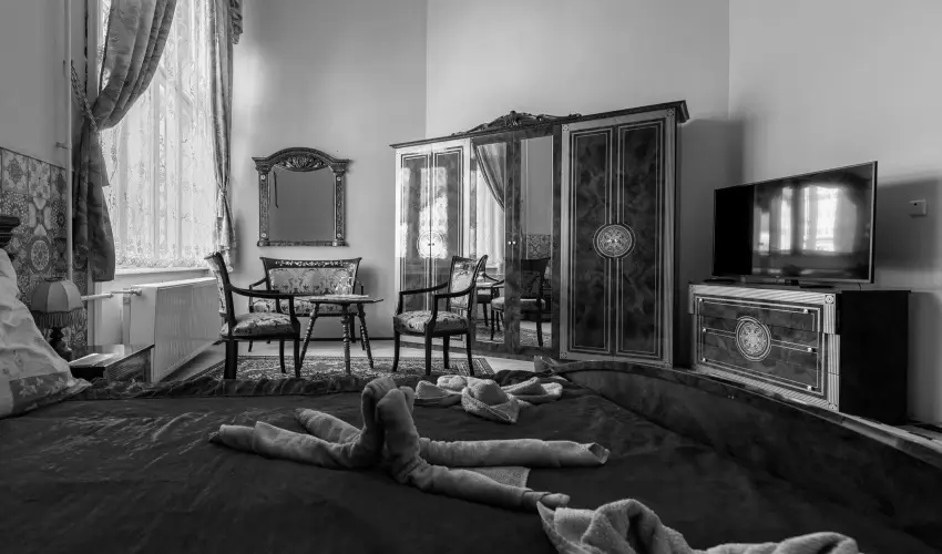 Meller Kastly Villa Csurg - Nyugdjas ajnlat a kastlyban (min. 2 j)