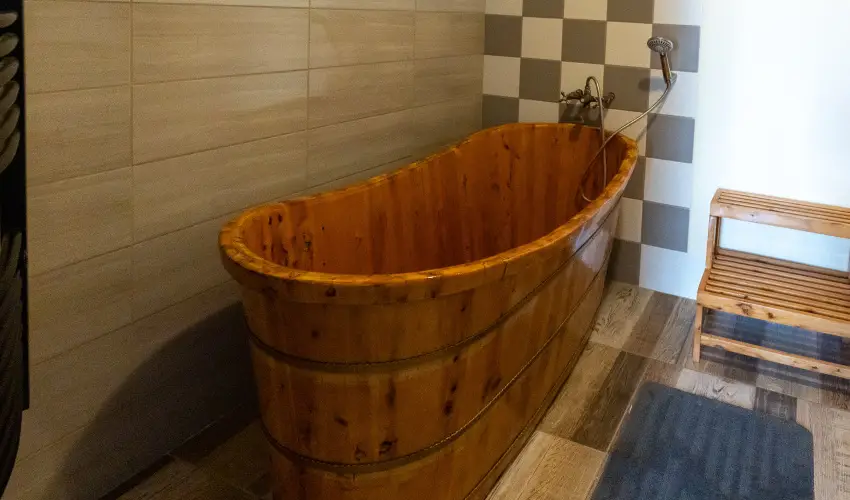 Meller Kastly Villa Csurg - Nyugdjas ajnlat a kastlyban (min. 2 j)