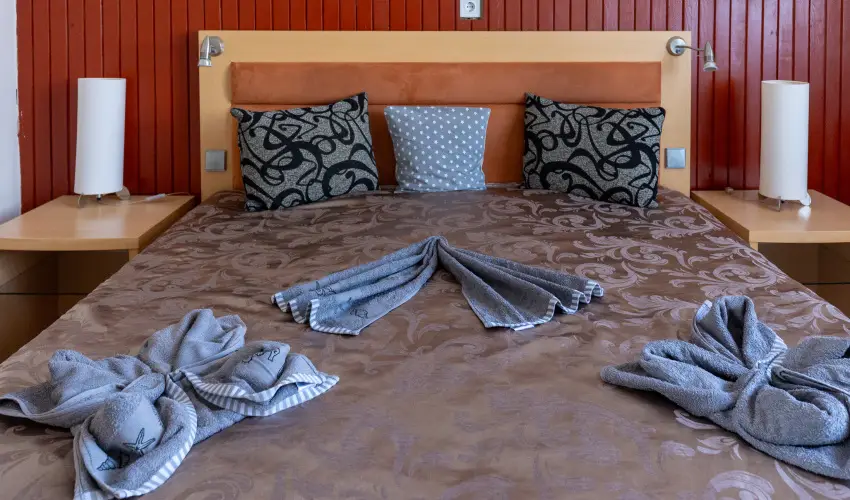 Meller Kastly Villa Csurg - Nyugdjas ajnlat a kastlyban (min. 2 j)