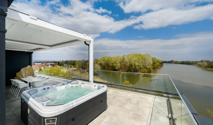 Mercure Tokaj Center Tokaj - Nyugd�jas kedvezm�nyes �rak f�lpanzi�val (1 �jt�l)