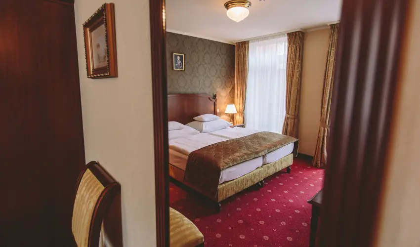 Mozart Hotel Szeged - Nyugdjas kedvezmnyes rak reggelis elltssal (1 jtl)