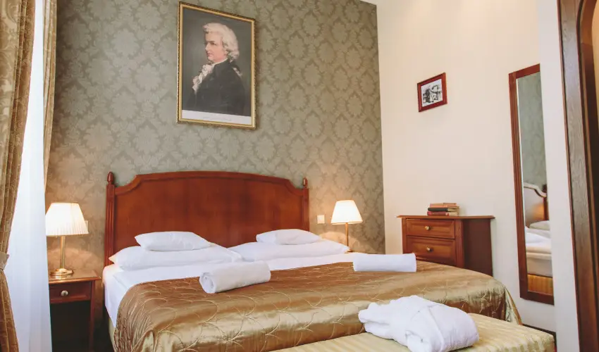 Mozart Hotel Szeged - Nyugdjas kedvezmnyes rak reggelis elltssal (1 jtl)