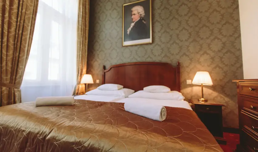 Mozart Hotel Szeged - Nyugdjas kedvezmnyes rak reggelis elltssal (1 jtl)