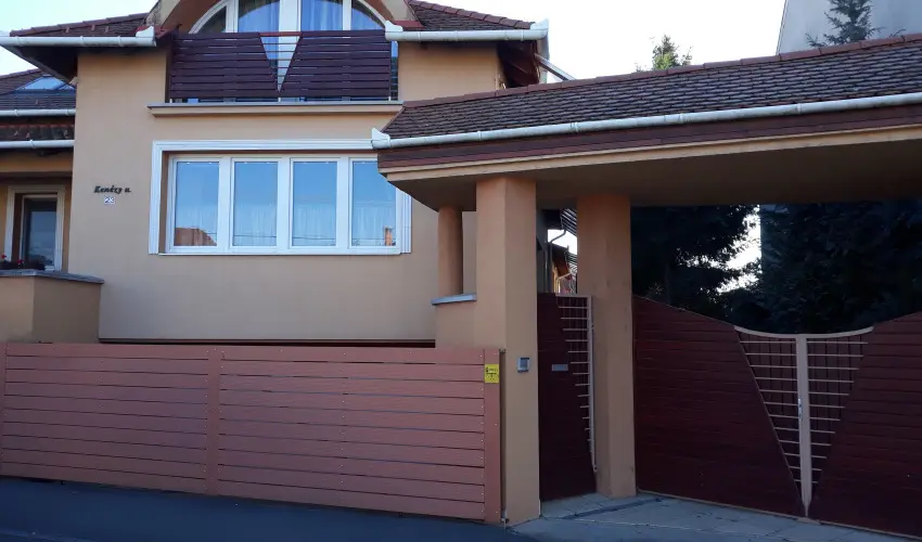 Napsugár Kenézy Lux Apartman Vendégházak Hajdúszoboszló - Pihenés Hajdúszoboszlón