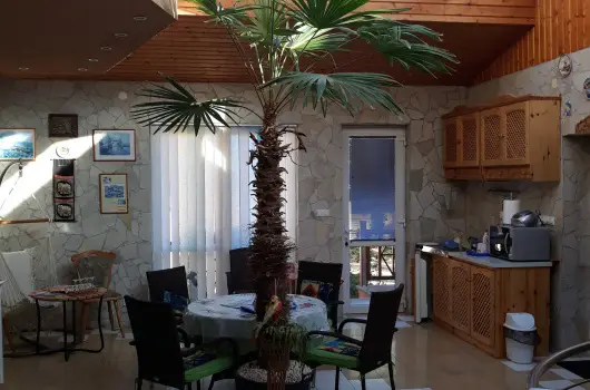 Napsugr Kenzy Lux Apartman Vendghzak - Prom flron - kizrlag felnttek rszre