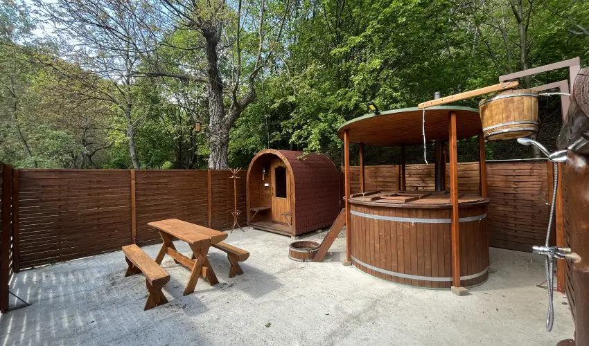 ko-Park Panzi Szarvask - Nyugdjas kedvezmnyes rak reggelis elltssal (1 jtl)