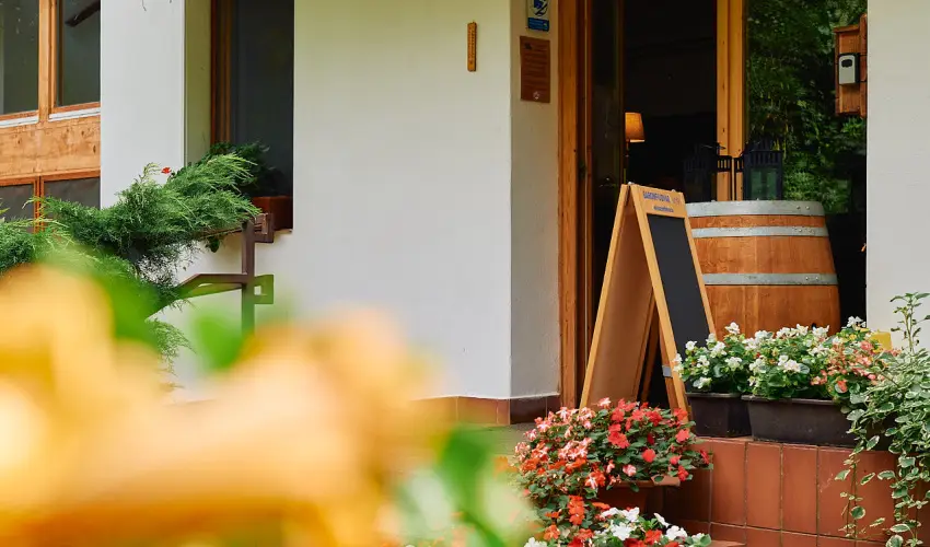 ko-Park Panzi Szarvask - Nyugdjas kedvezmnyes rak reggelis elltssal (1 jtl)