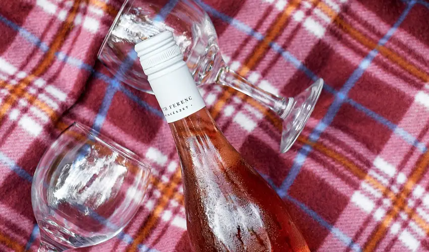 ko-Park Panzi Szarvask - Nyugdjas kedvezmnyes rak reggelis elltssal (1 jtl)