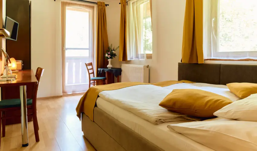 ko-Park Panzi Szarvask - Nyugdjas kedvezmnyes rak reggelis elltssal (1 jtl)