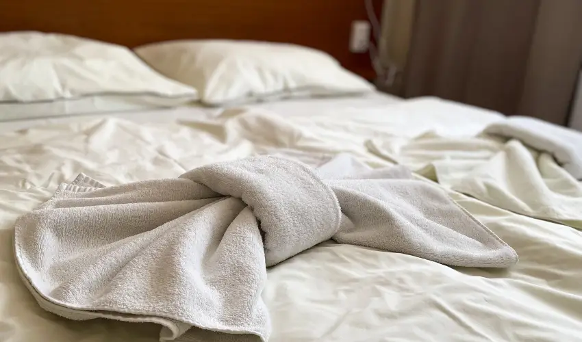 reg-t Hotel Tata - Nyugdjas kedvezmnyes rak reggelis elltssal (1 jtl)