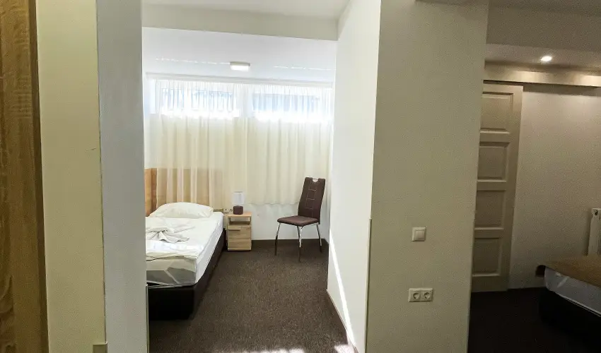 reg-t Hotel Tata - Nyugdjas kedvezmnyes rak reggelis elltssal (1 jtl)