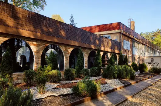 reg-t Hotel - Nyugdjas kedvezmnyes rak reggelis elltssal (1 jtl)