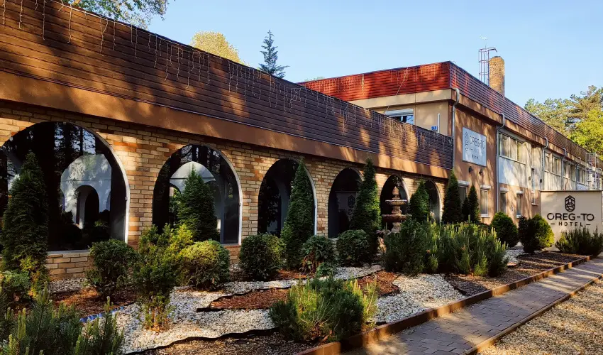 reg-t Hotel Tata - Nyugdjas kedvezmnyes rak reggelis elltssal (1 jtl)