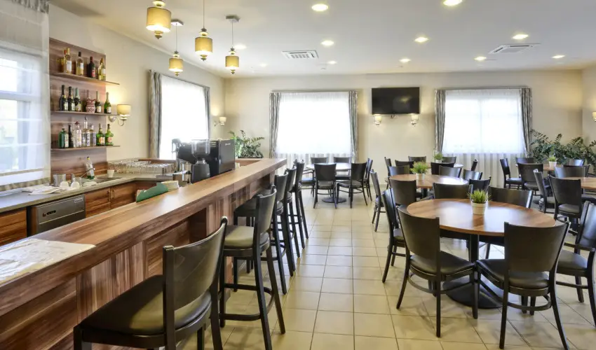 Pandora Zsry Apartmanok Mezkvesd - Nyugdjas kedvezmnyes rak frdbelpvel (1 jtl)