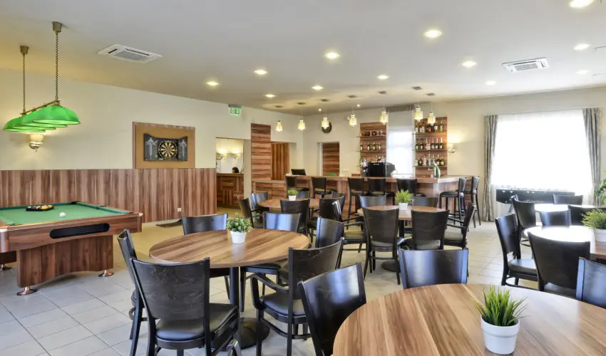 Pandora Zsry Apartmanok Mezkvesd - Nyugdjas kedvezmnyes rak frdbelpvel (1 jtl)