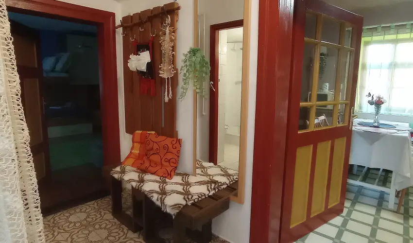 Pni Kuck Vendghz s Minifarm  Hosszvlgy - Nyugdjas kedvezmnyes rak (1 jtl)