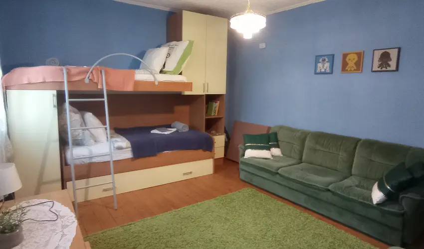 Pni Kuck Vendghz s Minifarm  Hosszvlgy - Nyugdjas kedvezmnyes rak (1 jtl)