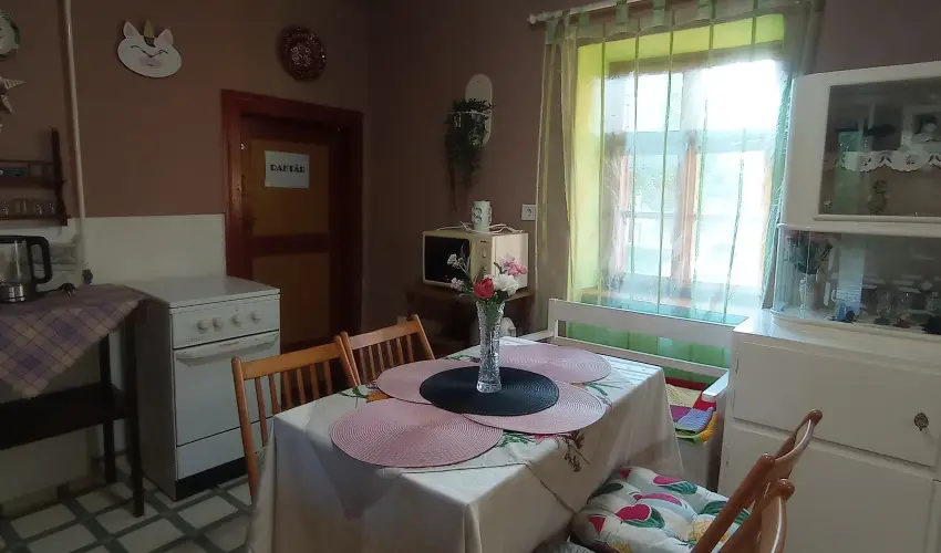 Pni Kuck Vendghz s Minifarm  Hosszvlgy - Nyugdjas kedvezmnyes rak (1 jtl)