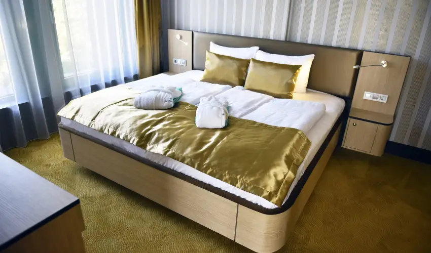 Portobello Wellness & Yacht Hotel Esztergom Esztergom - Wellness pihenés félpanzióval (1 éjtől)