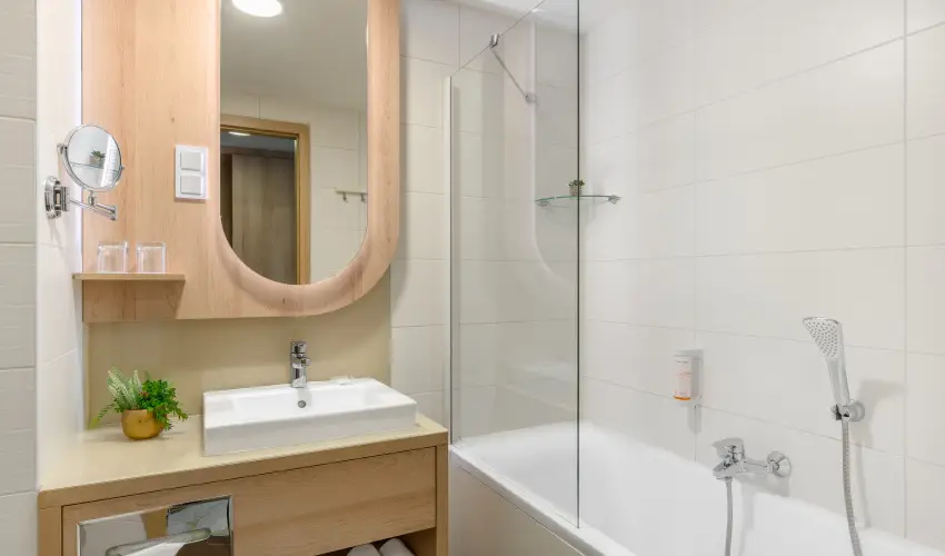 Portobello Wellness & Yacht Hotel Esztergom Esztergom - Last minute aj�nlat (min. 2 �j)