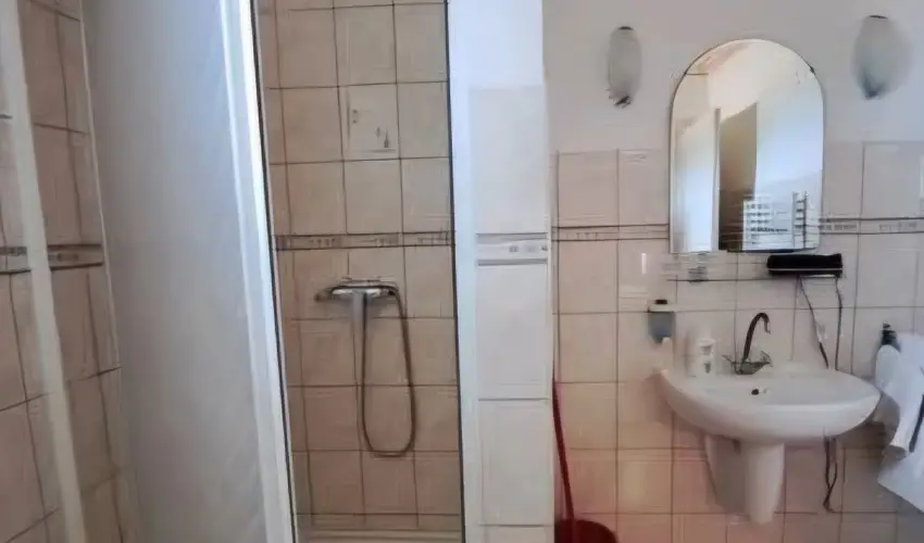 Prima Villa 2 Hajd�szoboszl� - K�nyeztet� wellness �s gy�gy-term�l csomag (min. 5 �j)