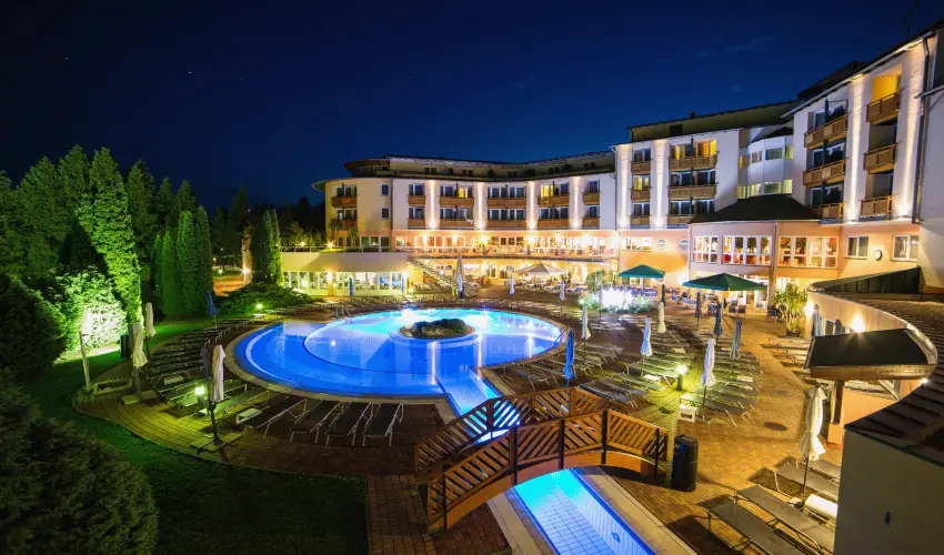 Lotus Therme Hotel & Spa Hvz - Nyugdjas kedvezmnyes rak flpanzival (1 jtl)