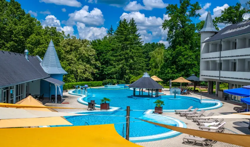 Ambient Hotel & ThermalSPA**** Sikonda - Kedvezmnyes r flpanzival (min. 2 j)