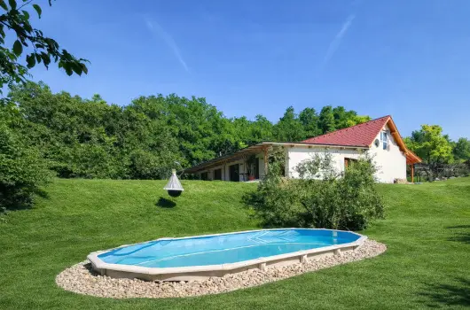 Somogy Kertje �d�l�falu �s �tterem, Bonnya