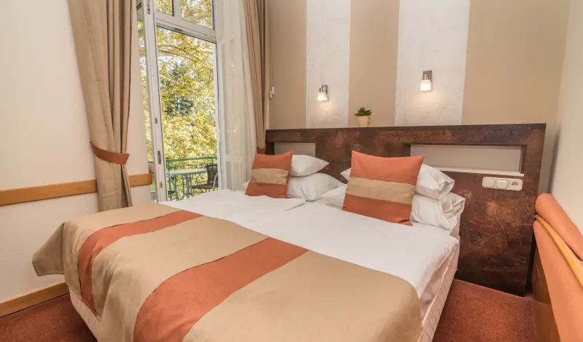 Hotel Spa H�v�z H�v�z - T�f�rd� csomag f�lpanzi�val (min. 2 �j)