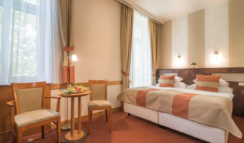 Hotel Spa H�v�z H�v�z - T�f�rd� csomag f�lpanzi�val (min. 2 �j)
