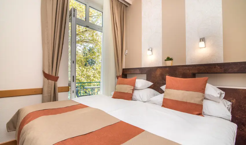 Hotel Spa H�v�z H�v�z - T�f�rd� csomag f�lpanzi�val (min. 2 �j)