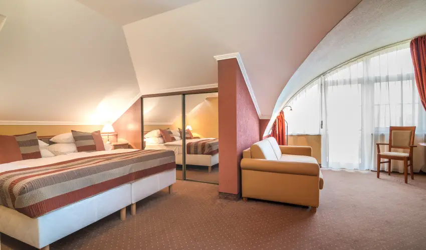 Hotel Spa H�v�z H�v�z - T�f�rd� csomag f�lpanzi�val (min. 2 �j)