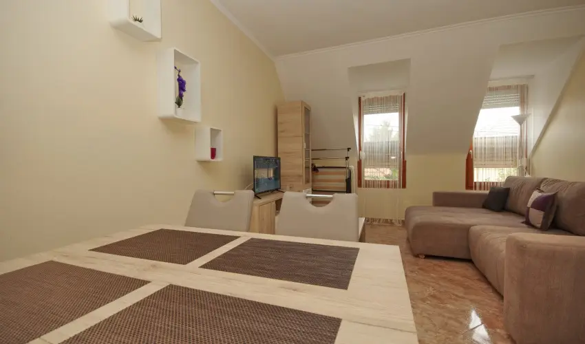 Szamcs Apartman Gyula - Kedvez ajnlat (min. 2 j)