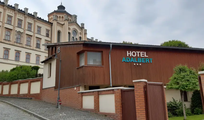 Hotel Adalbert - Szent Gyrgy Hz Esztergom - Nyugdjas kedvezmnyes rak reggelis elltssal (1 jtl)