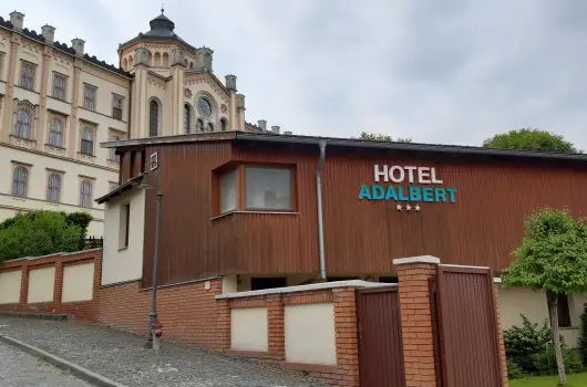 Hotel Adalbert - Boldog Meszl�nyi Zolt�n H�z, Esztergom
