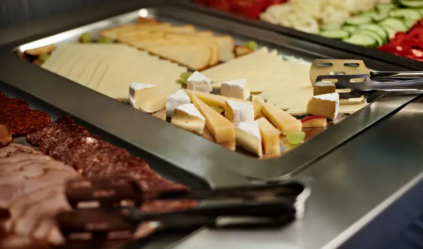 Hotel Adalbert - Szent Gyrgy Hz Esztergom - Nyugdjas kedvezmnyes rak reggelis elltssal (1 jtl)