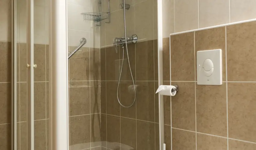 Hotel Adalbert - Szent Gyrgy Hz Esztergom - Nyugdjas kedvezmnyes rak reggelis elltssal (1 jtl)