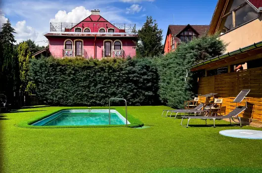 Szent Istv�n Hotel - Szombati akci� (1 �jt�l)