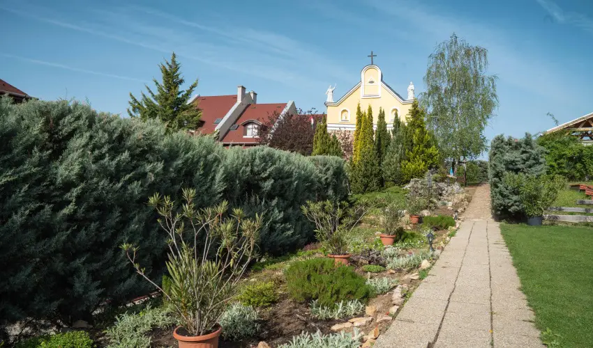 Szent István Hotel Eger - Nyugdíjas kedvezményes árak reggelis ellátással (1 éjtől)