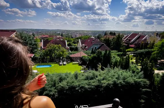 Szent Istv�n Hotel - J�liusi h�tk�znapi akci�k