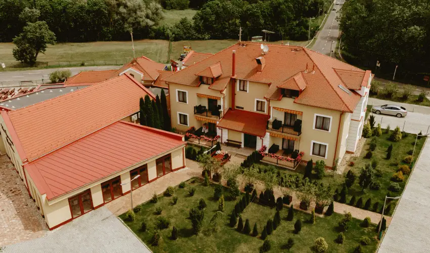 Szerencsemk Panzi Kehidakustny - Nyugdjas kedvezmnyes rak flpanzival (1 jtl)