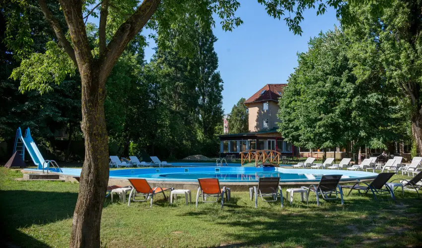 Wellness Hotel Szindbd  Balatonszemes - vindt Szllsvadszat Balatonszemesen (min. 2 j)