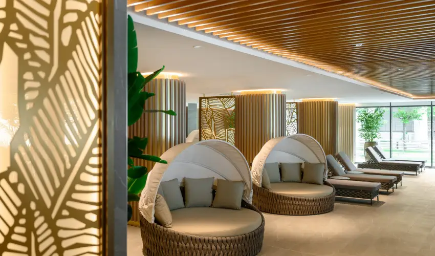 Kenese Bay Garden Resort & Conference Balatonkenese - Nyugdjas kedvezmnyes r flpanzival (1 jtl)