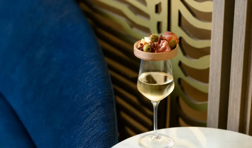 Kenese Bay Garden Resort & Conference Balatonkenese - Nyugdjas kedvezmnyes r flpanzival (1 jtl)