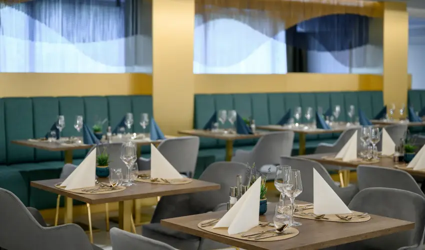 Kenese Bay Garden Resort & Conference Balatonkenese - Nyugdjas kedvezmnyes r flpanzival (1 jtl)